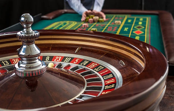 Money Train live dealer table on istanabet17 platform